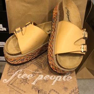 Free People platform slide size 36